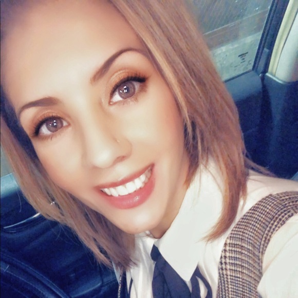 Meet your Posher, Ani - Picture 4 of 4